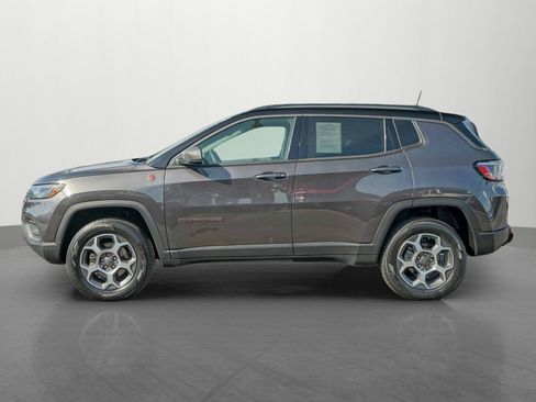 Used 2022 Jeep Compass Trailhawk w/ Trailhawk Convenience Group image 4