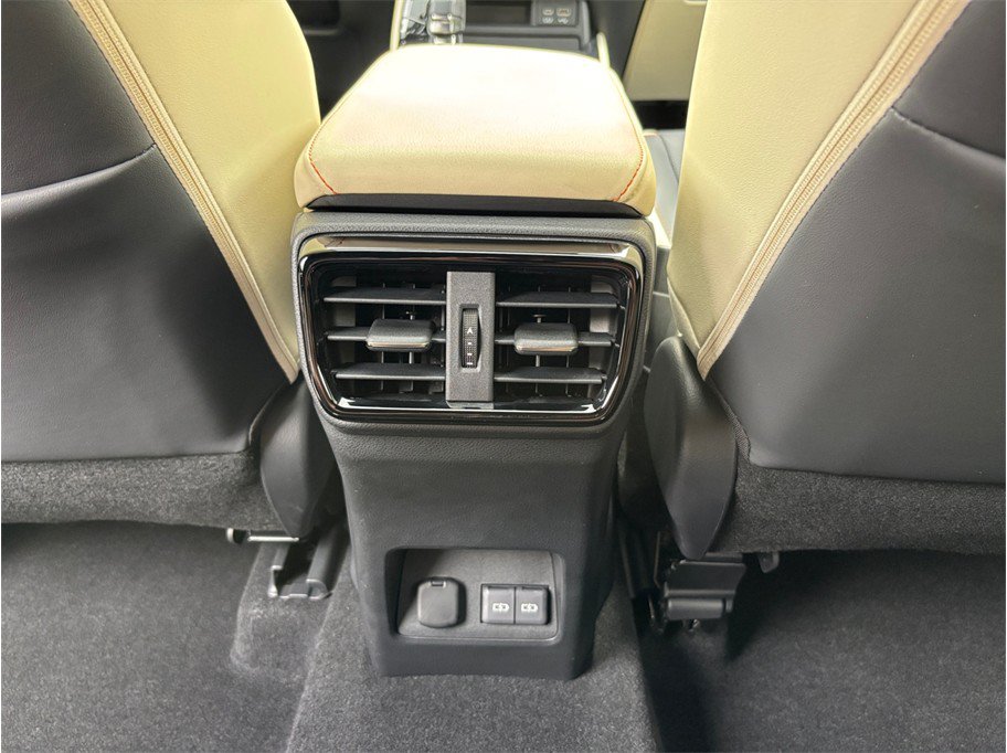 Used 2024 Lexus NX 350h AWD image 37