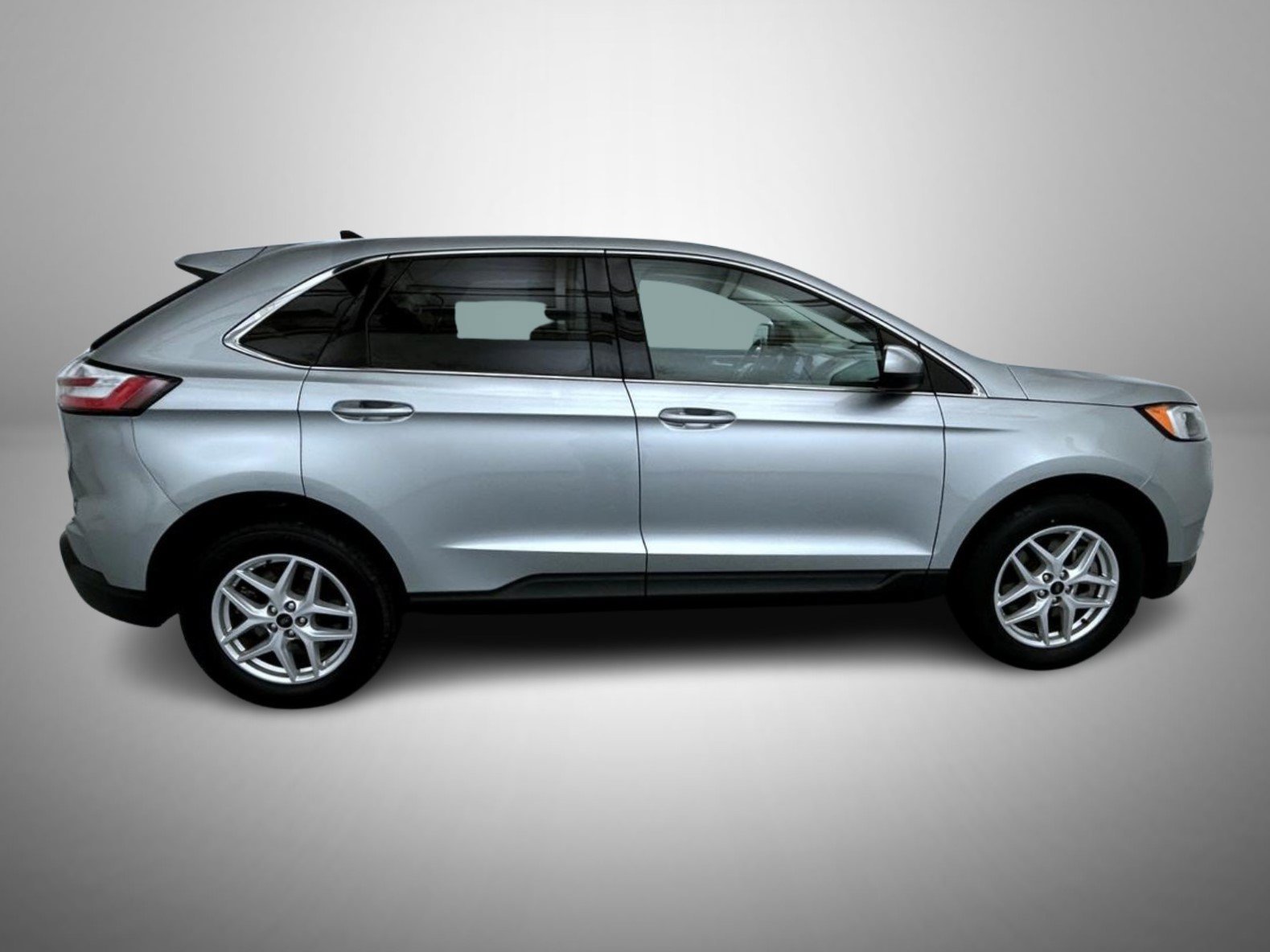 Used 2023 Ford Edge SEL w/ Convenience Package AWD/4WD image 4