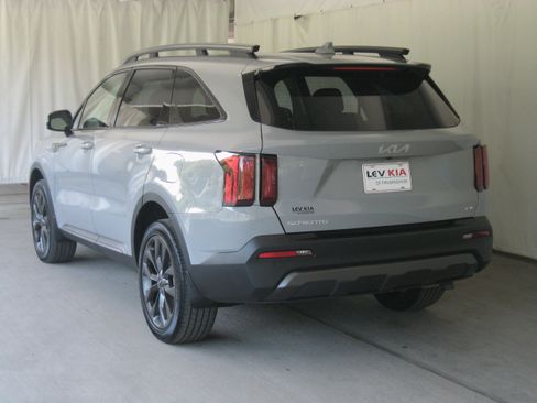 Certified 2023 Kia Sorento X-Line EX image 27