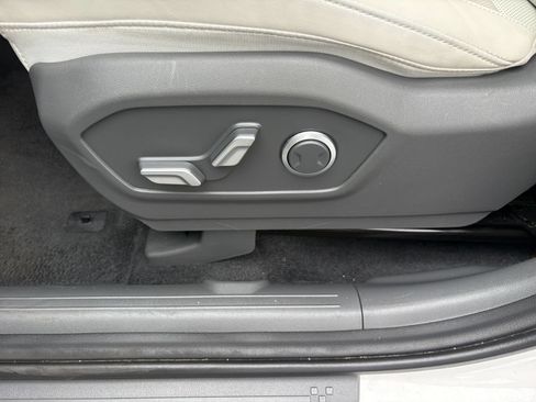 Used 2026 Hyundai Santa Fe SEL FWD image 19