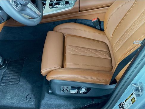 New 2026 BMW X7 xDrive40i w/ Executive Package image 26