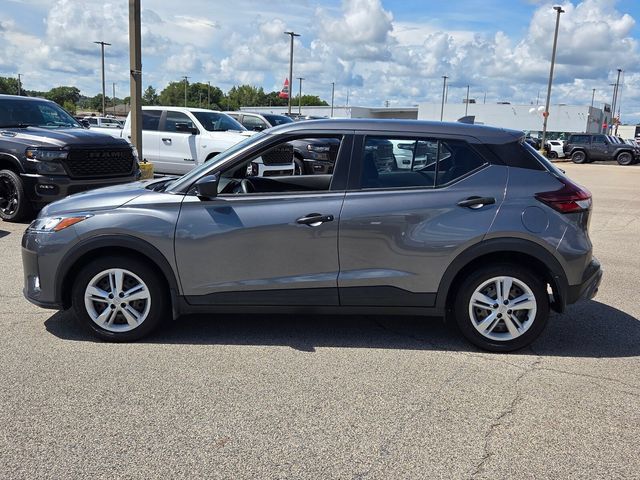 Used 2024 Nissan Kicks S FWD image 4