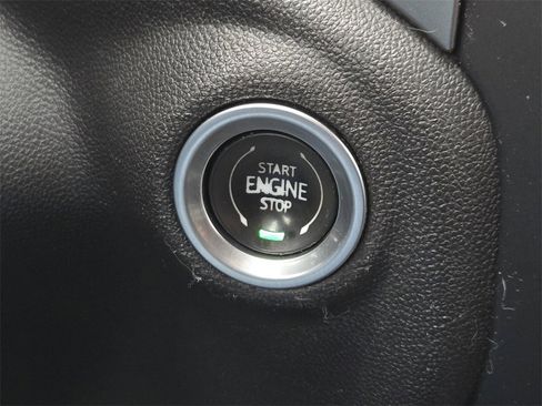 Used 2022 Chevrolet Silverado 1500 LT w/ Bed Protection Package image 16