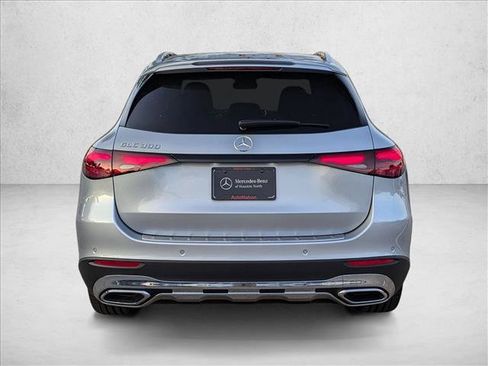 Used 2026 Mercedes-Benz GLC 300 image 9