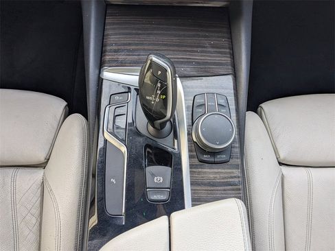Used 2017 BMW 530i image 17