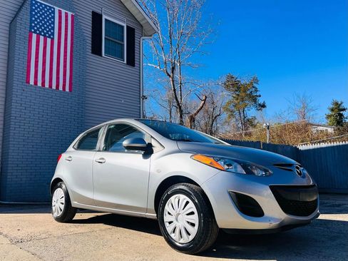 Used 2012 MAZDA MAZDA2 Sport image 5