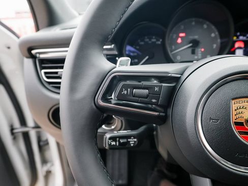 Certified 2026 Porsche Macan S AWD/4WD image 17