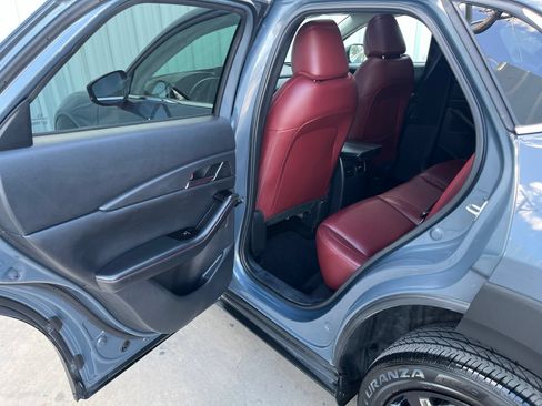 Used 2025 MAZDA CX-30 AWD 2.5 S w/ Preferred Package image 12
