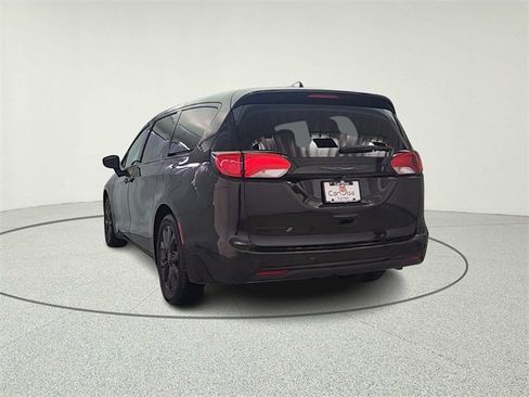 Used 2019 Chrysler Pacifica Touring Plus w/ Advanced Safetytec Group image 6