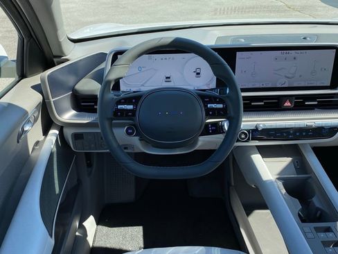 New 2025 Hyundai Ioniq 6 SEL RWD image 24
