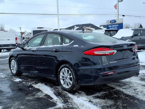 Used 2020 Ford Fusion SE image 7