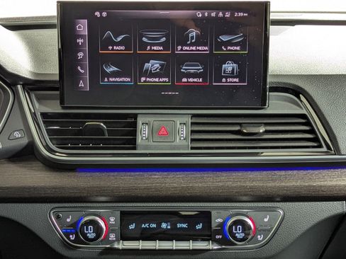 Certified 2024 Audi Q5 e Prestige image 16