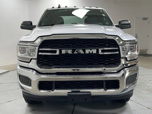 Used 2022 RAM 2500 Tradesman w/ Chrome Appearance Group image 2