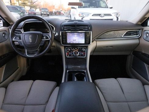 Used 2020 Lincoln Continental Reserve w/ Luxury Package image 21