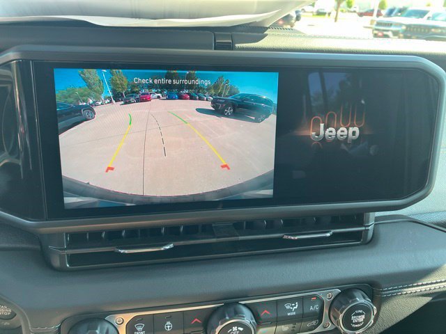 Certified 2025 Jeep Wrangler Unlimited Sahara AWD/4WD image 20