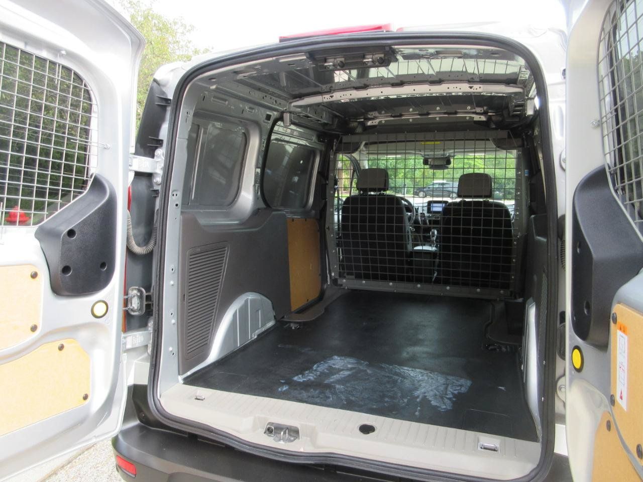 Used 2020 Ford Transit Connect XLT FWD image 18