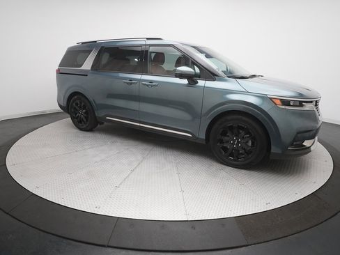 Certified 2024 Kia Carnival SX image 13