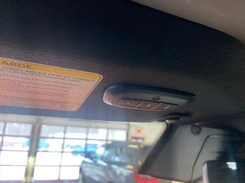 Certified 2025 Jeep Wrangler Unlimited Rubicon image 35