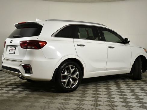 Used 2019 Kia Sorento SX w/ SX Touring Package image 4