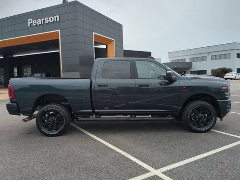New 2026 RAM 2500 Big Horn AWD/4WD image 3