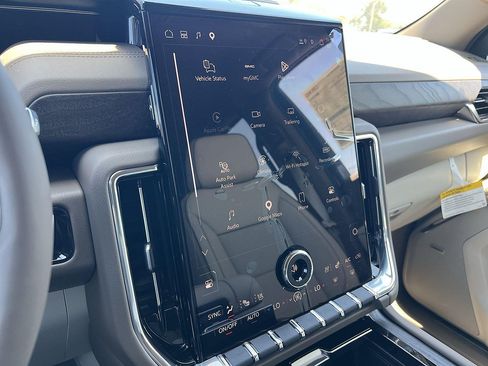 New 2026 GMC Yukon Denali w/ Advanced Technology Package RWD image 17