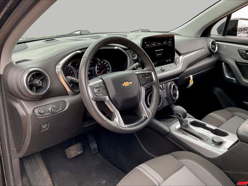 Certified 2023 Chevrolet Blazer LT w/ Convenience Package FWD image 17
