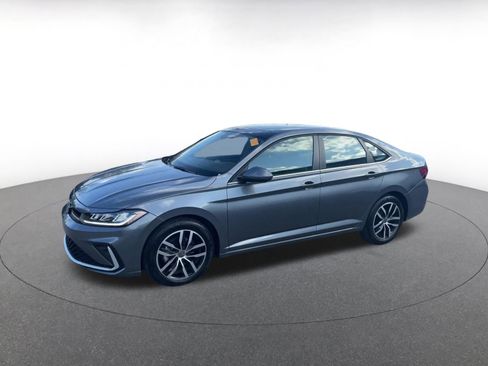 Used 2025 Volkswagen Jetta SE image 7