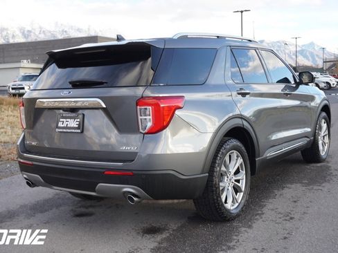 Used 2023 Ford Explorer Limited image 10