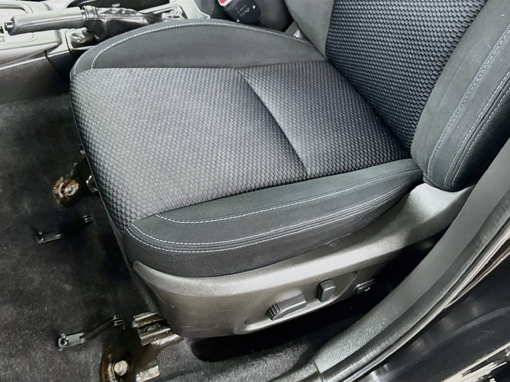 Used 2014 Subaru Forester 2.5i Premium w/ All-Weather Package AWD/4WD image 18