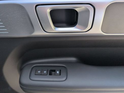 Used 2025 Hyundai Santa Fe SEL FWD image 34
