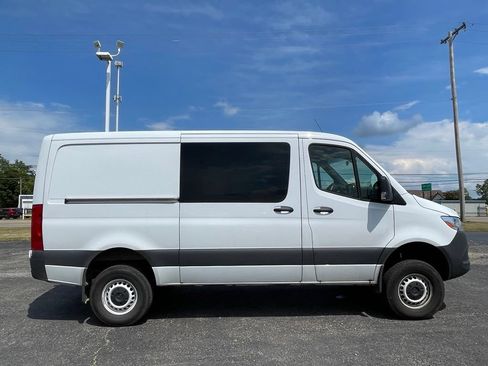 Used 2026 Mercedes-Benz Sprinter 2500 image 9