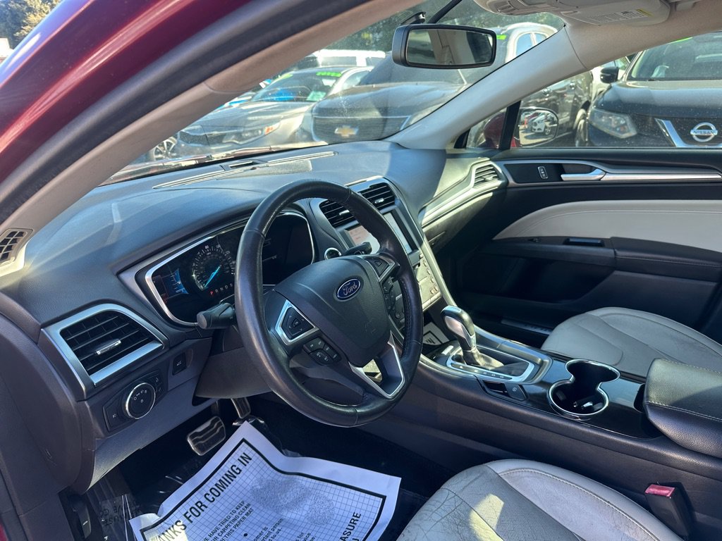 Used 2016 Ford Fusion Titanium FWD image 7