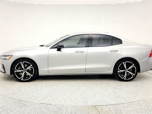 Used 2023 Volvo S60 B5 Core w/ Climate Package image 8
