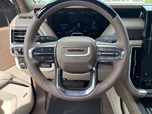 New 2026 GMC Yukon XL Denali w/ Denali Reserve Package AWD/4WD image 17