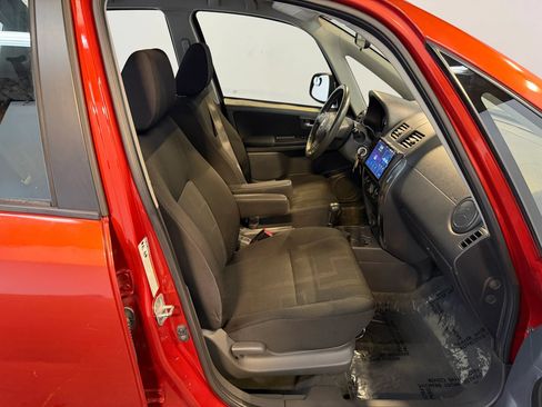 Used 2011 Suzuki SX4 AWD Hatchback image 24