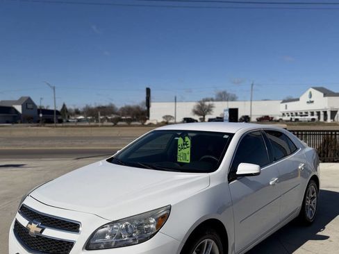Used 2013 Chevrolet Malibu LT w/ Power Convenience Package image 3