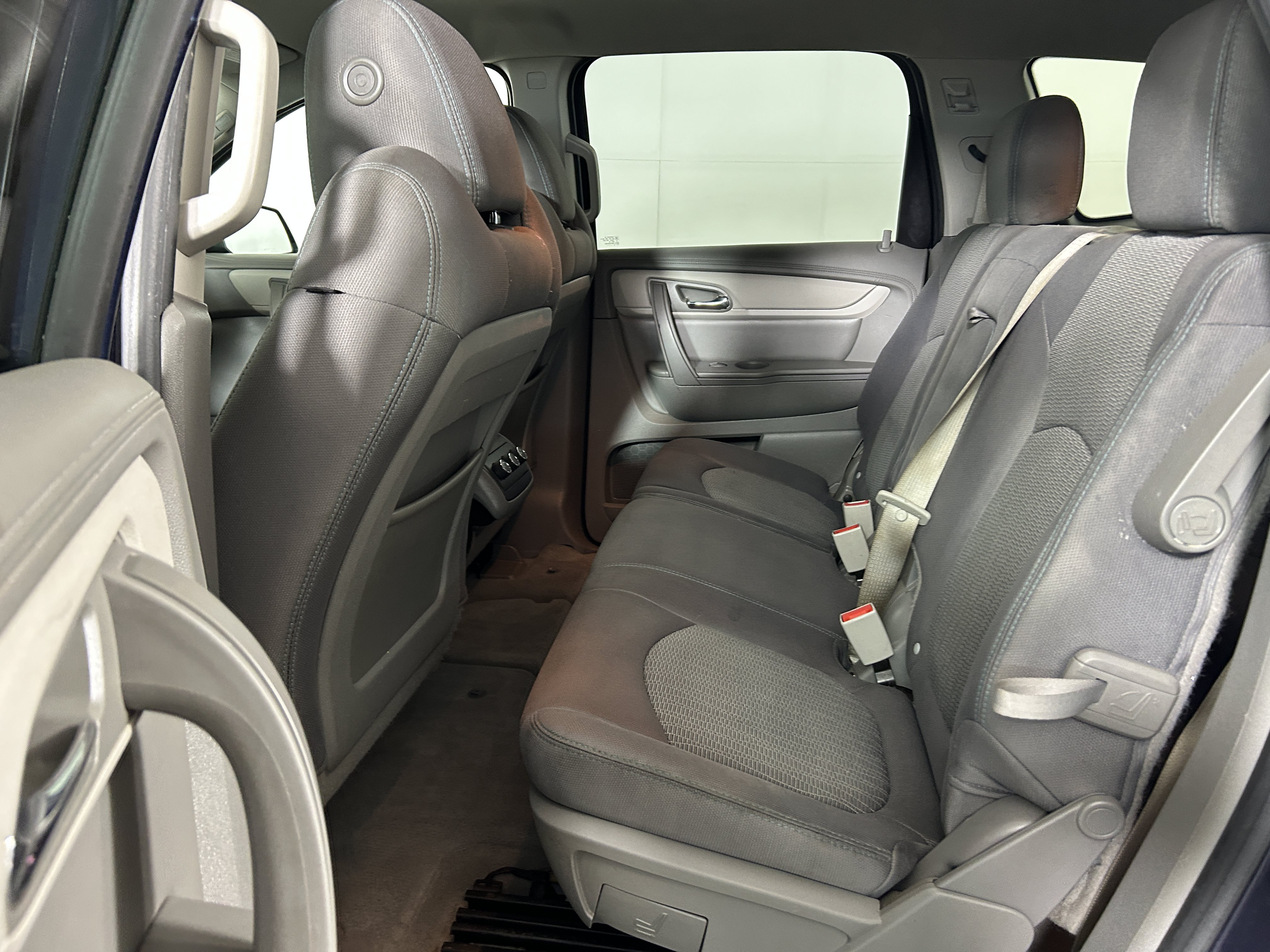 Used 2017 Chevrolet Traverse LS FWD image 22