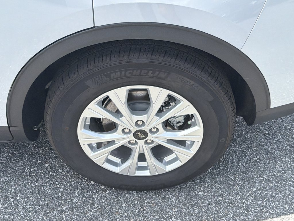 Used 2026 Ford Escape Active w/ Cold Weather Package FWD image 21