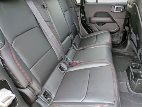 New 2026 Jeep Gladiator Rubicon AWD/4WD image 30