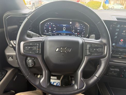 Used 2022 Chevrolet Silverado 1500 ZR2 image 13