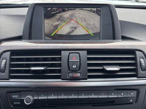 Used 2014 BMW 320i xDrive Sedan image 24