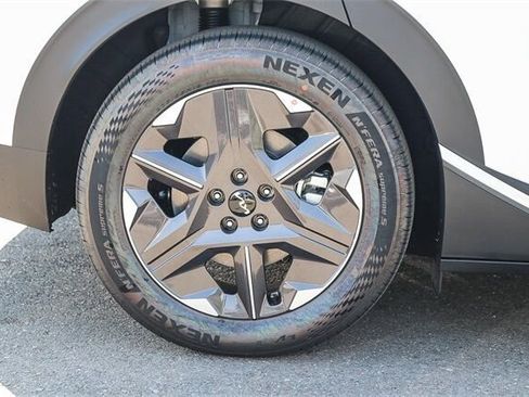 New 2025 Kia EV6 Light image 10