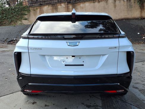Used 2026 Cadillac Lyriq Sport image 9