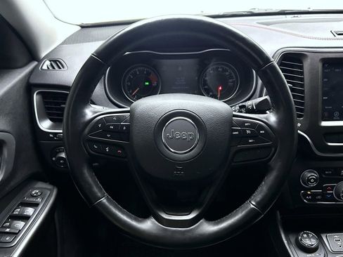 Used 2020 Jeep Cherokee Trailhawk w/ Cold Weather Group image 12