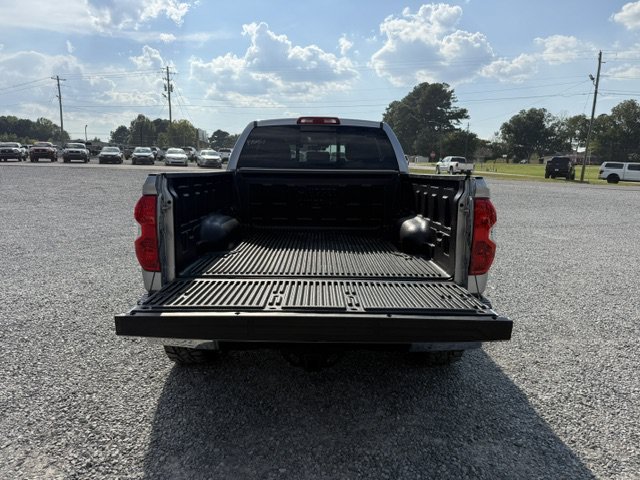 Used 2018 Toyota Tundra SR5 AWD/4WD image 15