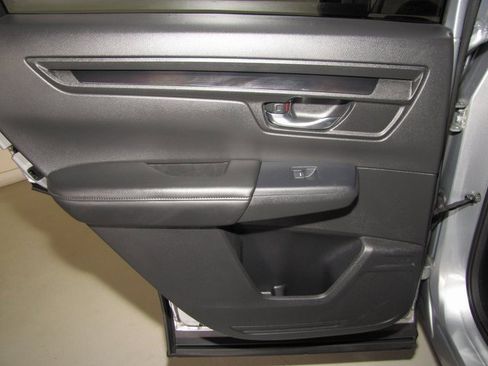 Certified 2025 Honda CR-V LX image 12