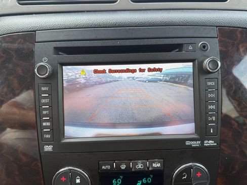 Used 2013 GMC Yukon XL Denali AWD/4WD image 20