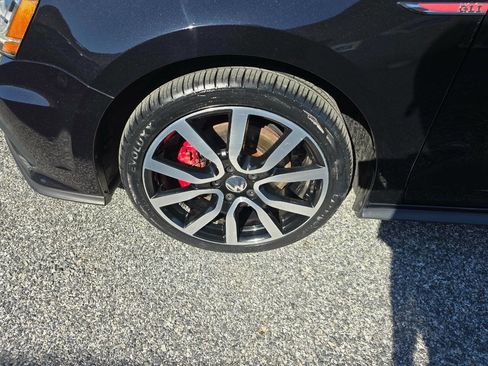 Used 2017 Volkswagen Jetta GLI FWD image 24