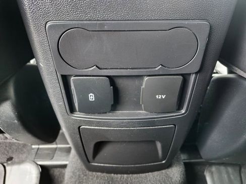 Used 2024 Ford Explorer XLT w/ Equipment Group 202A AWD/4WD image 13